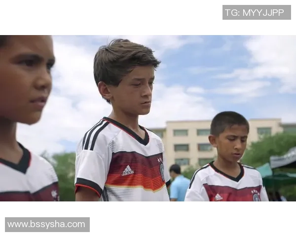 世界维吾尔族足球明星的崛起与影响力探讨