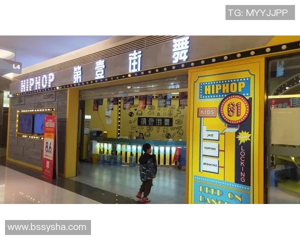 成都街舞队中路突破分析与反思探讨街舞战术的得失与未来发展