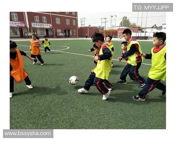 深圳外教足球培训助力青少年成长打造足球梦想新天地