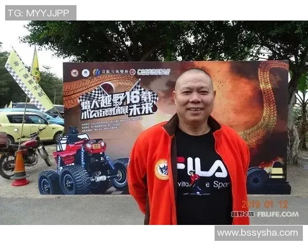 足球社初心探索：团结友谊与激情共舞的青春之路